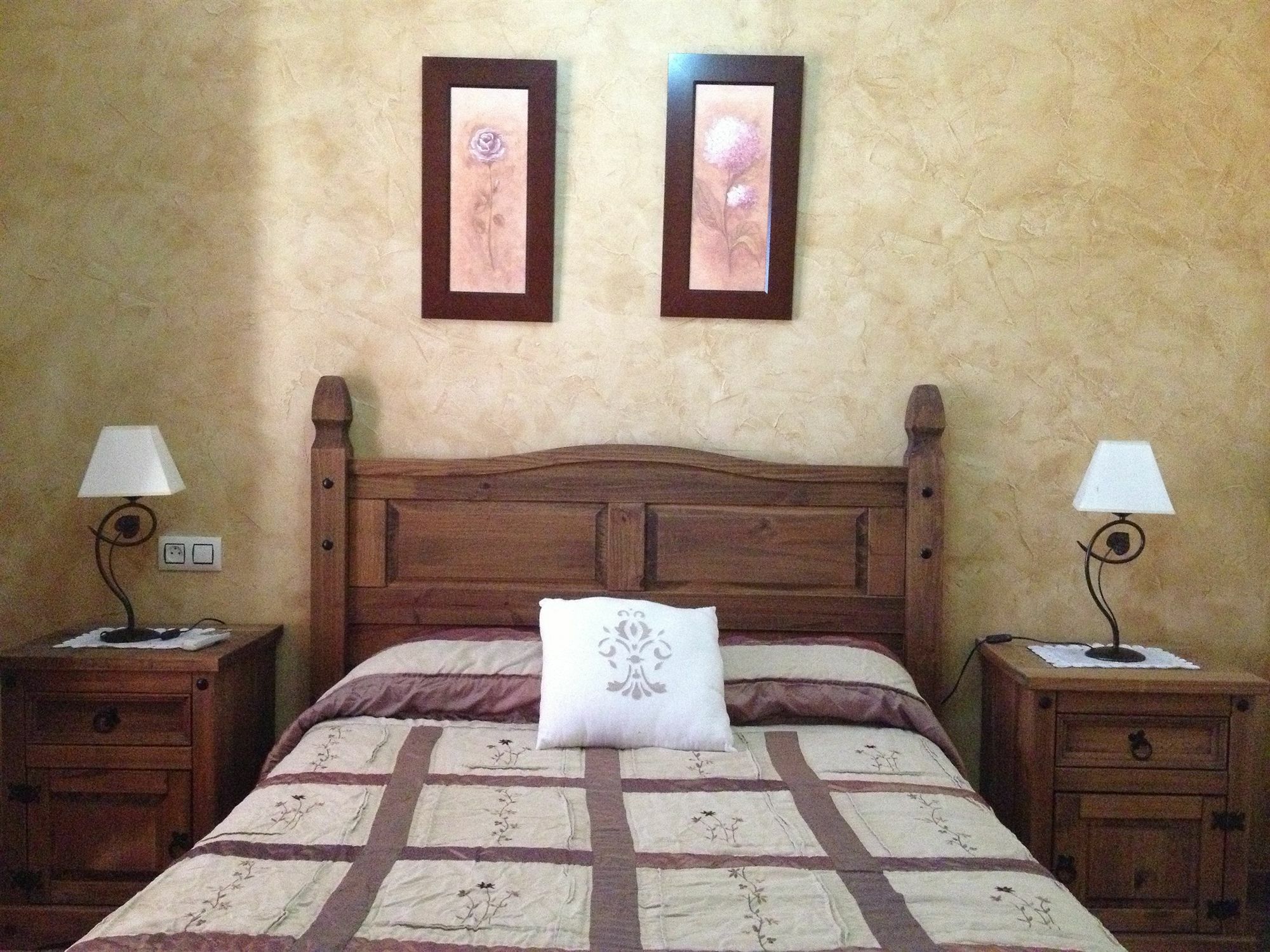 Apartamentos Rurales Complejo Penafiel Zarza La Mayor Buitenkant foto